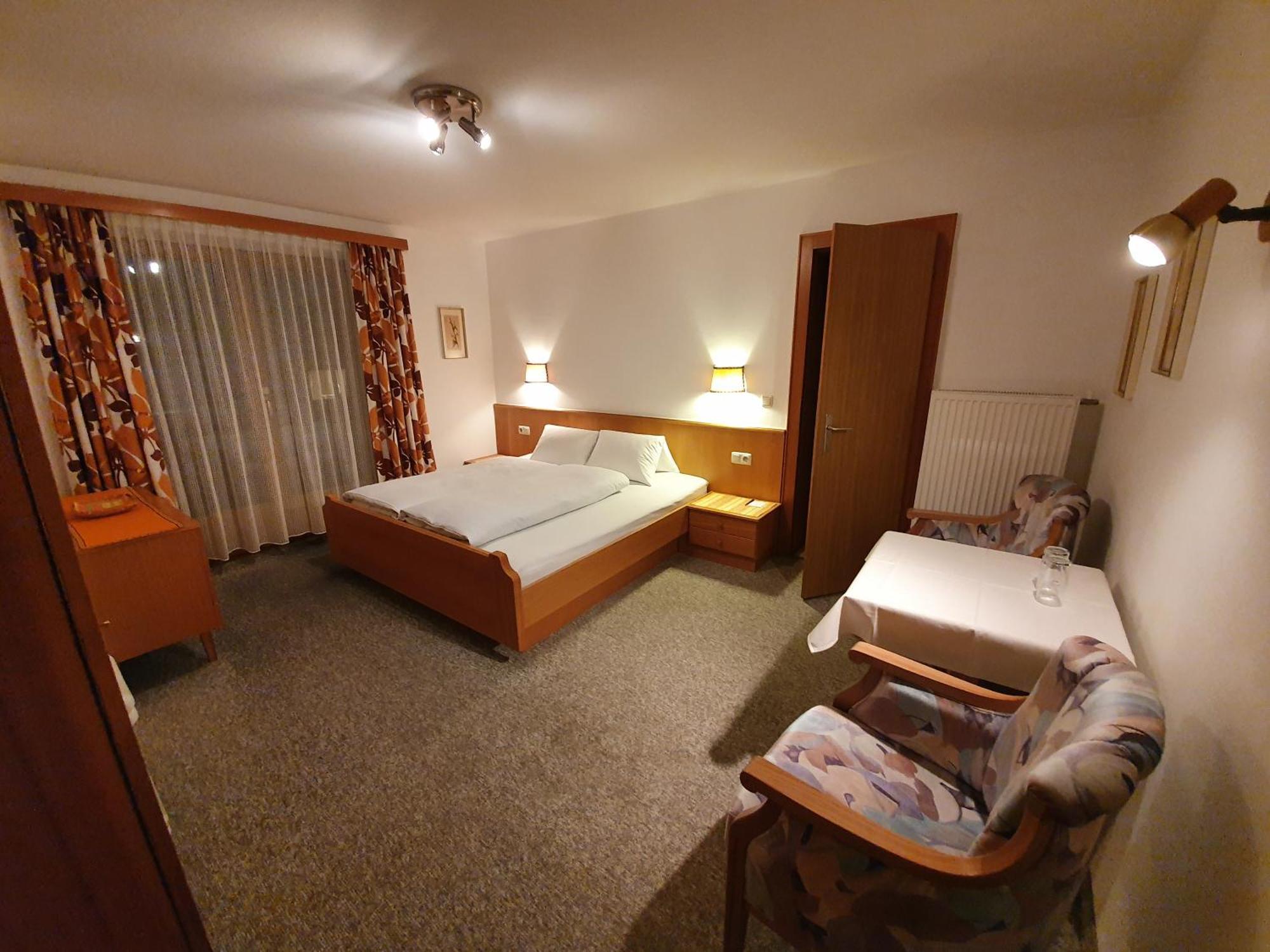Haus Monika Und Haus Claudia Hotel Mayrhofen Kültér fotó