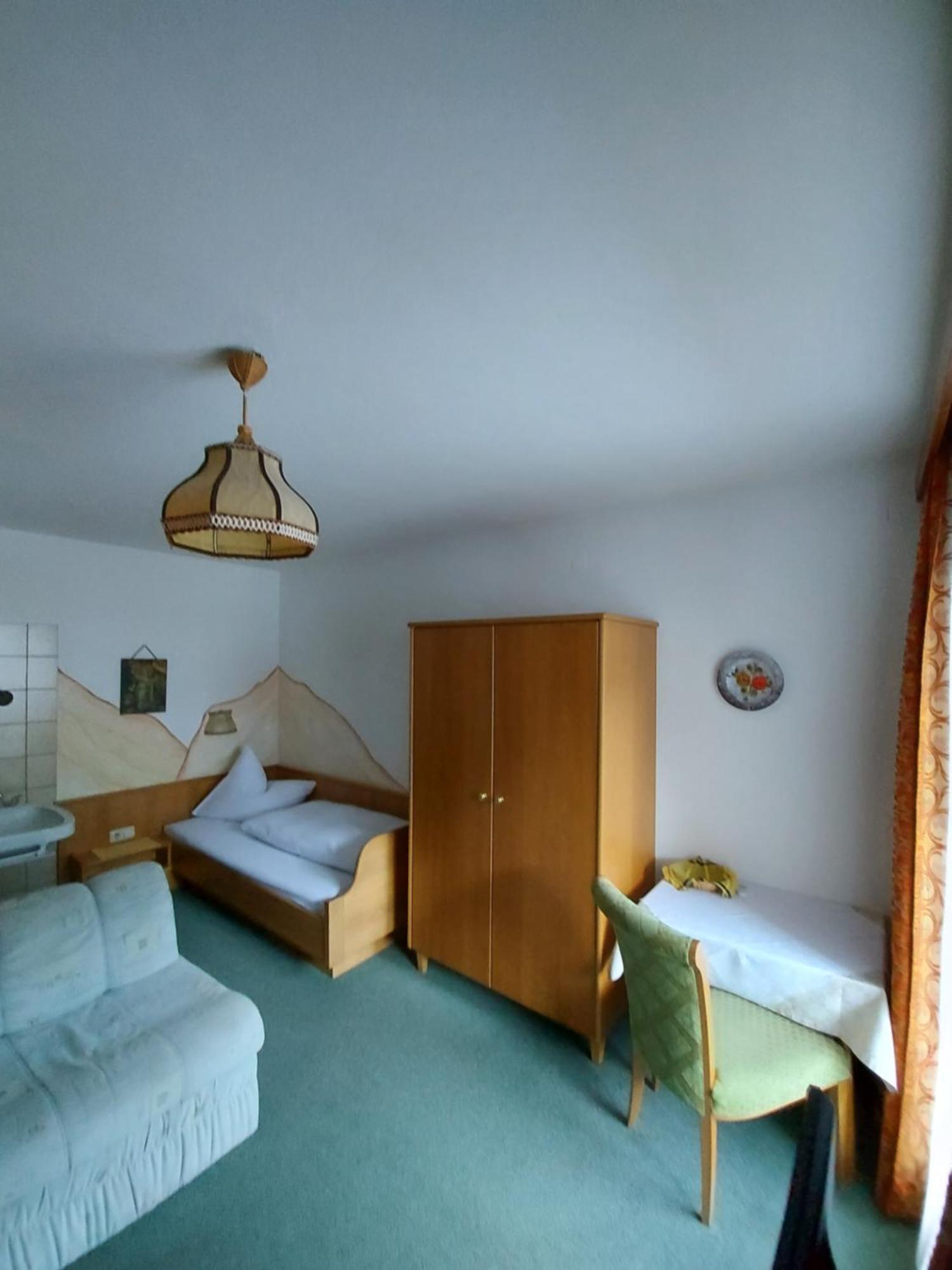 Haus Monika Und Haus Claudia Hotel Mayrhofen Kültér fotó