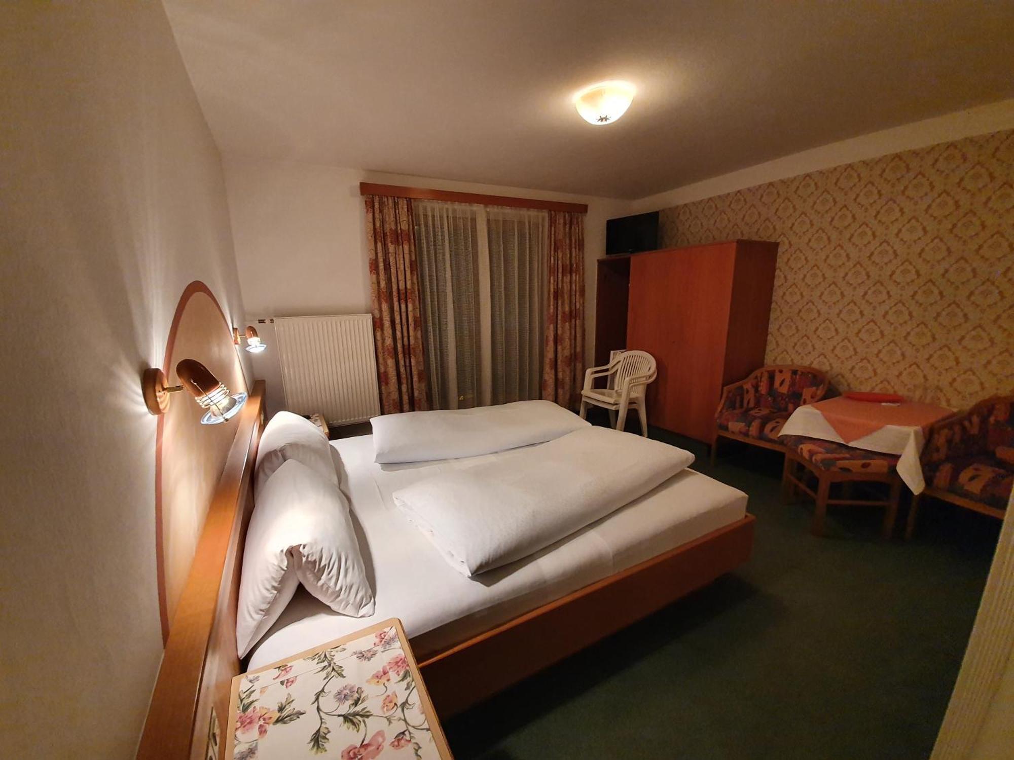 Haus Monika Und Haus Claudia Hotel Mayrhofen Kültér fotó