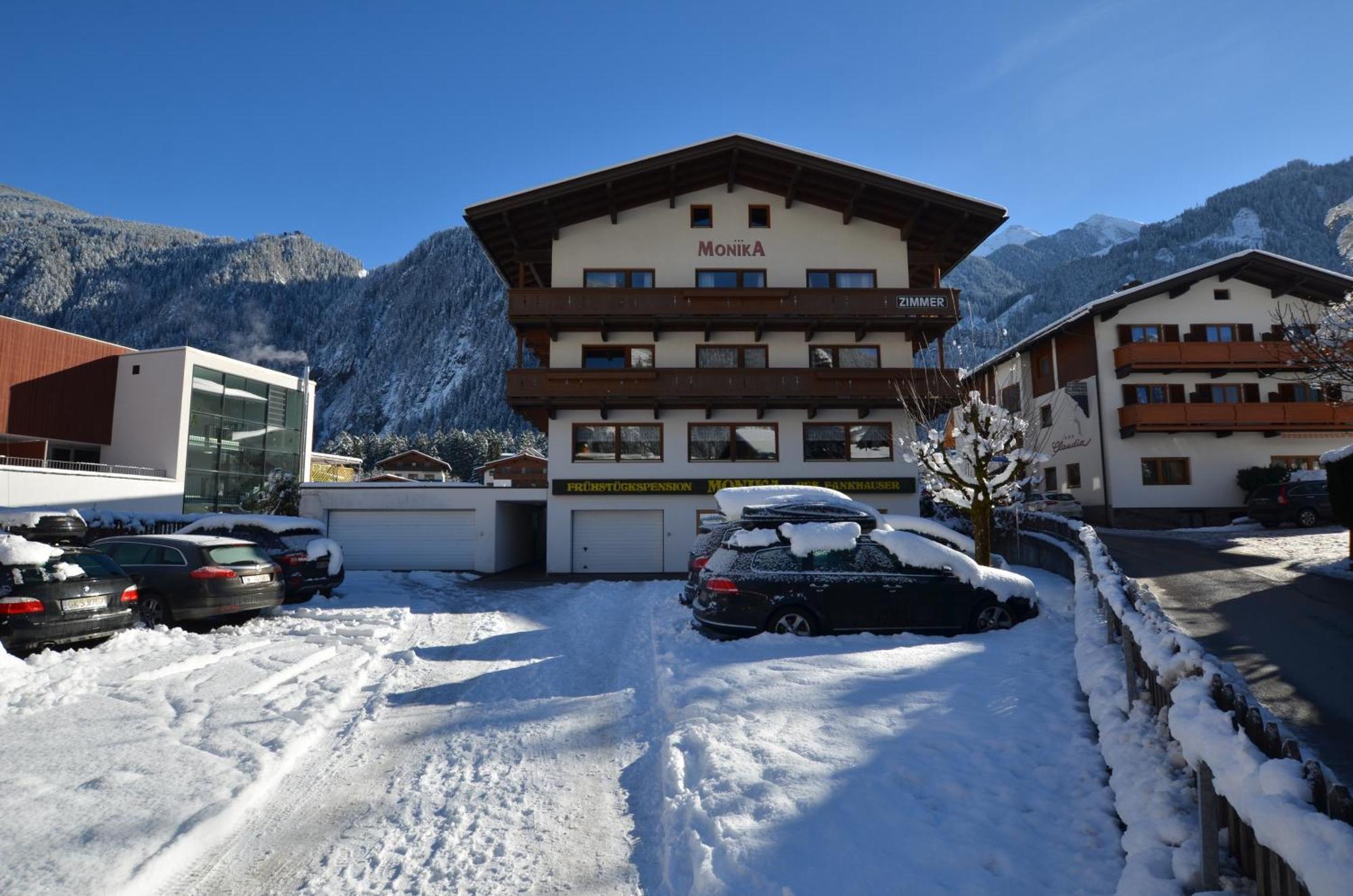 Haus Monika Und Haus Claudia Hotel Mayrhofen Kültér fotó
